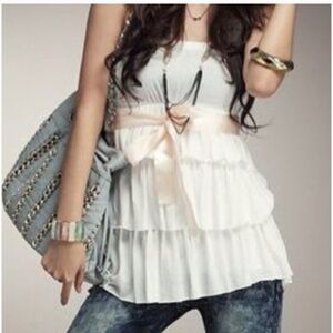 NWOT White Tiered Strapless Blouse